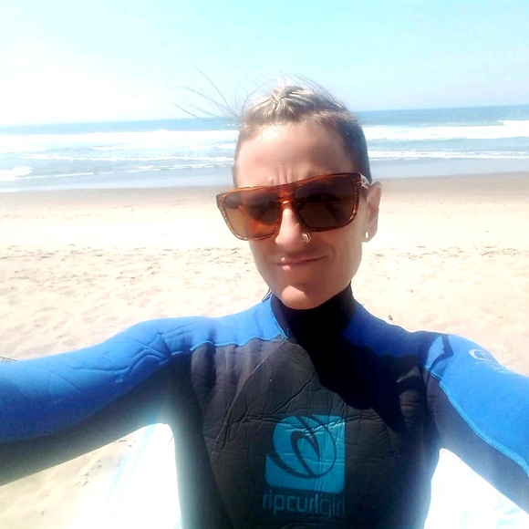 Meet your Posher, Angela - Picture 1 of 1